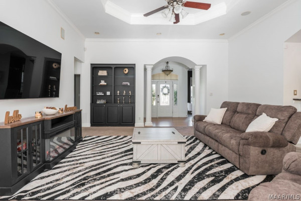 180 Forest Hill Road