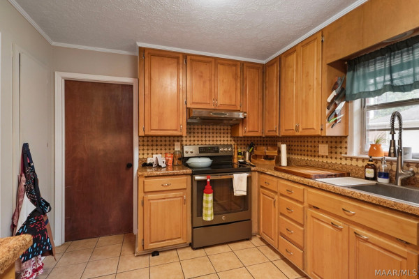 3958 Croydon Road