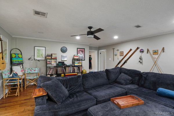 3958 Croydon Road