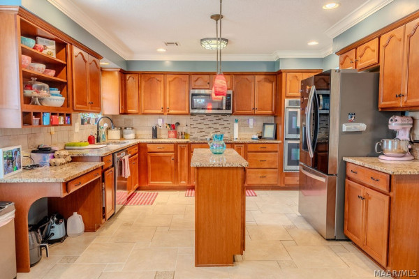 217 Ridgewood Road