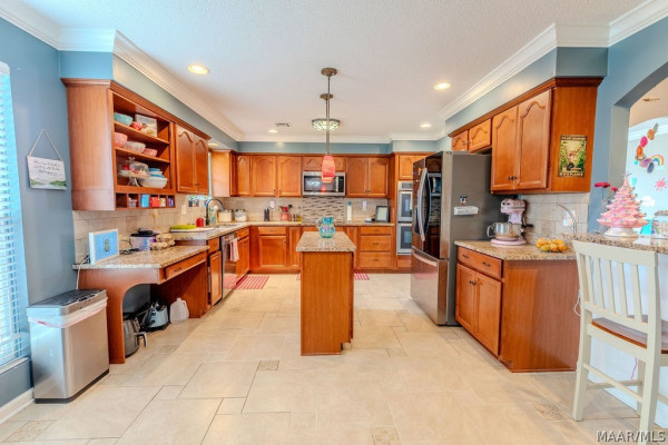 217 Ridgewood Road