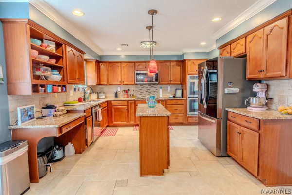 217 Ridgewood Road