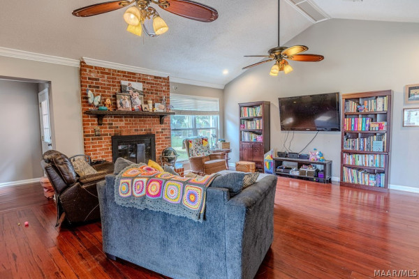 217 Ridgewood Road