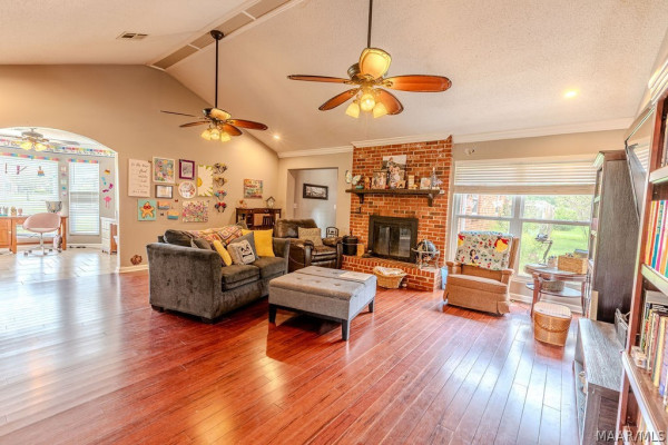 217 Ridgewood Road