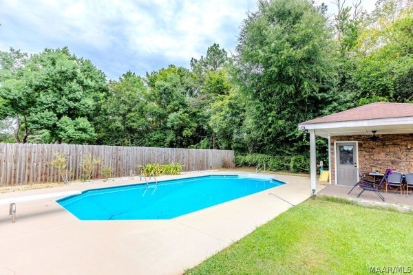 217 Ridgewood Road