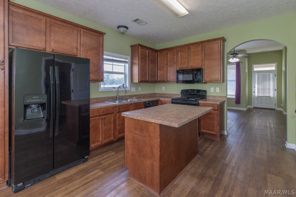 3913 Brookshire Way