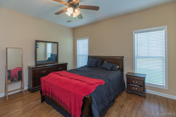 3913 Brookshire Way