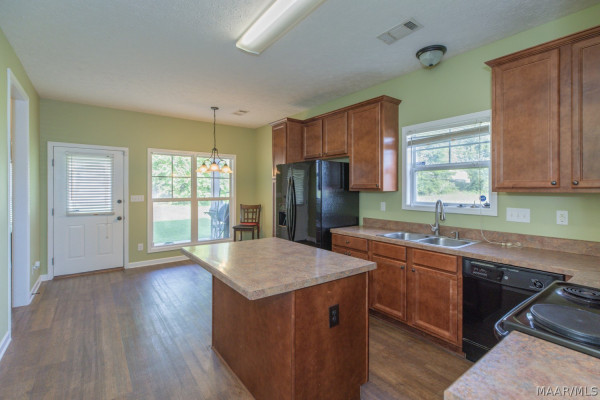 3913 Brookshire Way
