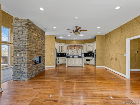 428 Windy Wood