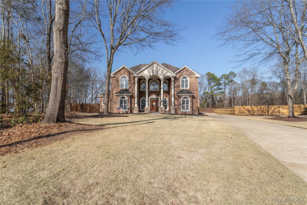 402 Menawa Pass