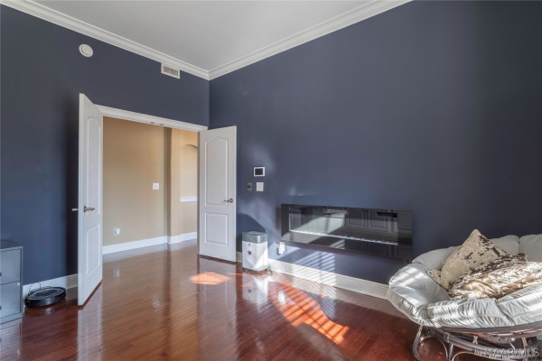 402 Menawa Pass