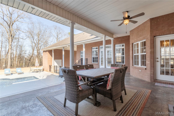 402 Menawa Pass