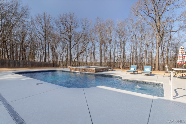 402 Menawa Pass