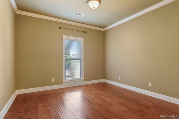 1025 Ivybridge Court