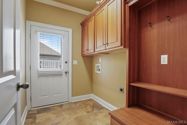 1025 Ivybridge Court