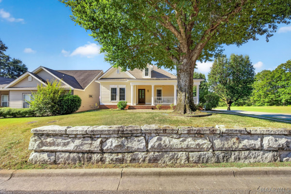 1202 Sadie Circle