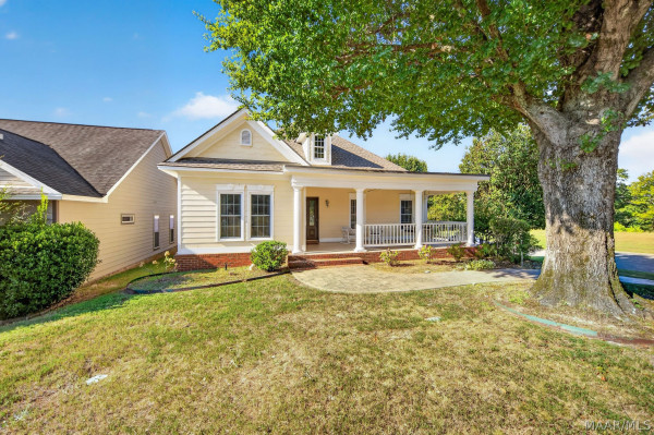 1202 Sadie Circle