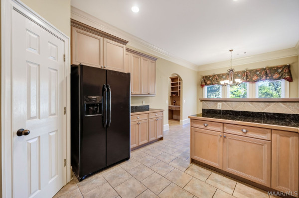 1202 Sadie Circle