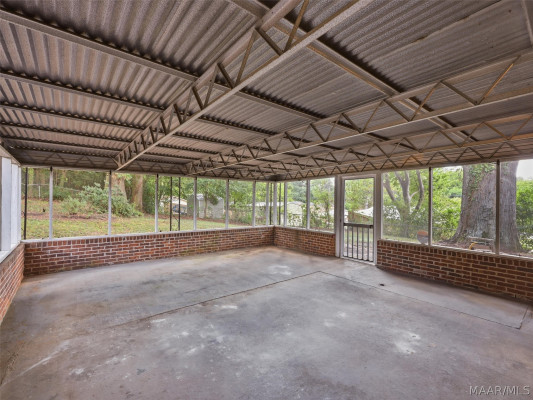 3808 HAYNES Lane
