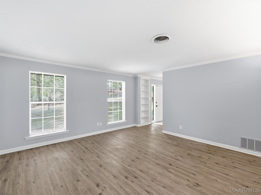 3808 HAYNES Lane
