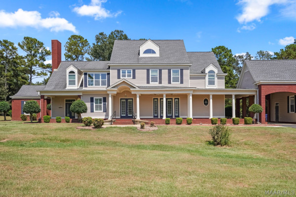 899 LEXINGTON Lane