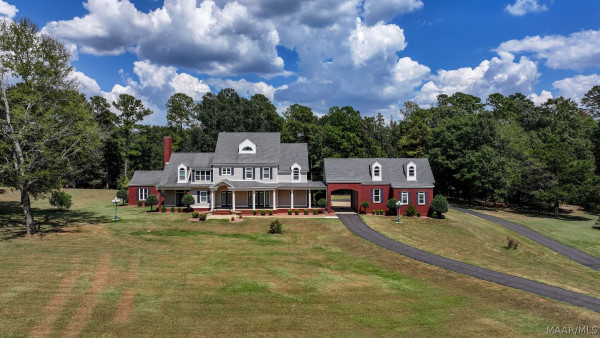 899 LEXINGTON Lane