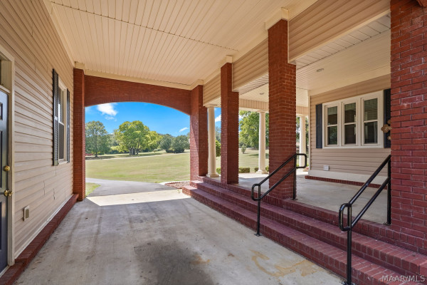 899 LEXINGTON Lane