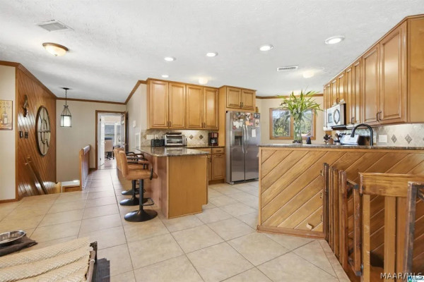 3324 STRATTON Court