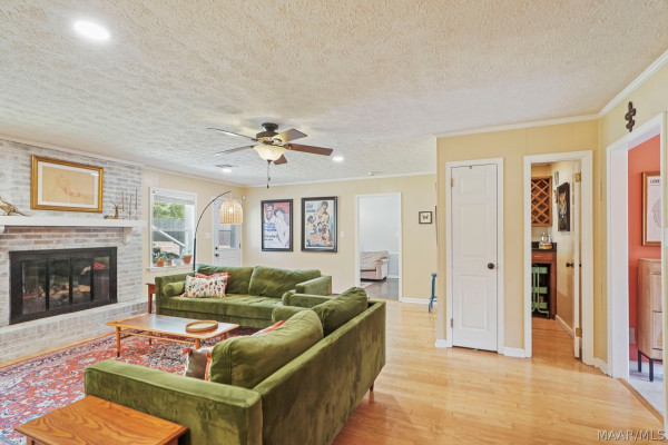 218 DEER Trace