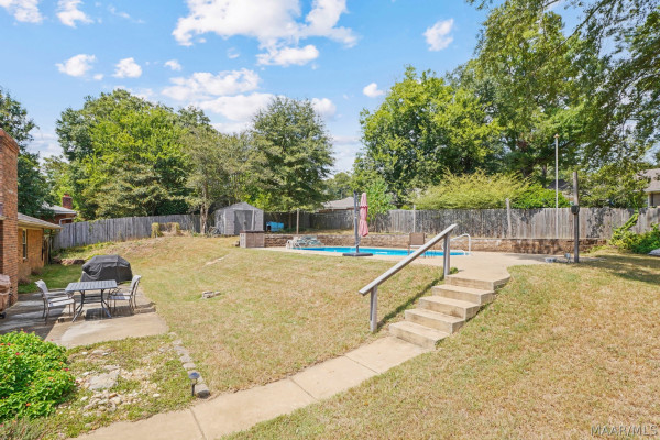 218 DEER Trace