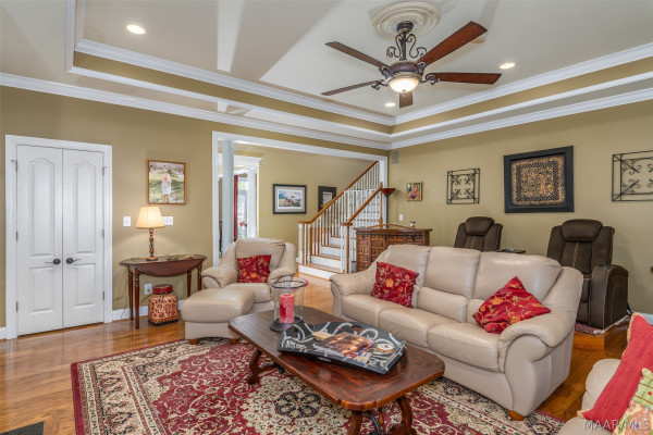 8148 Glynnwood Drive