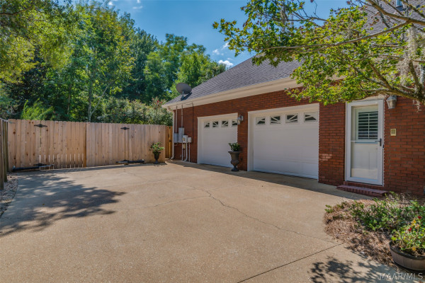 8148 Glynnwood Drive