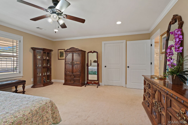 2811 Highway 14 Highway W