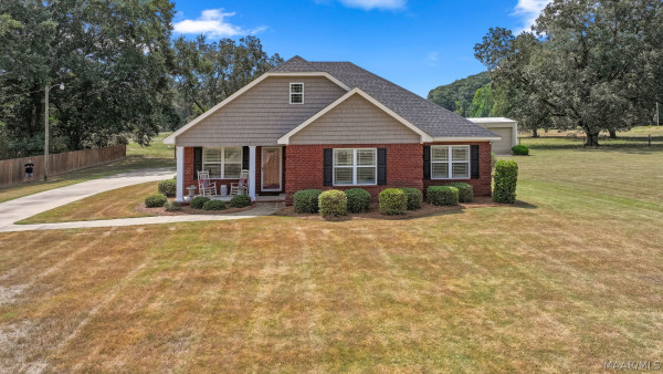 2811 Highway 14 Highway W