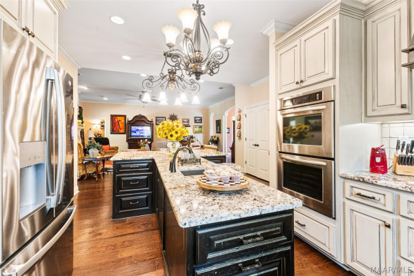 190 Forest Cove