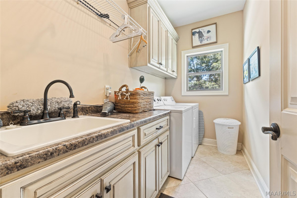 190 Forest Cove