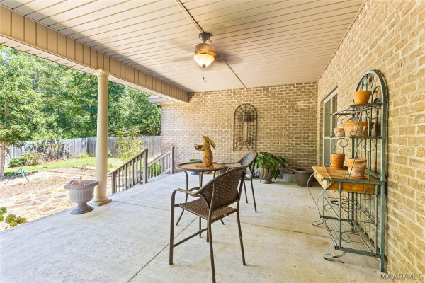 190 Forest Cove