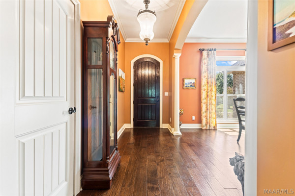 190 Forest Cove