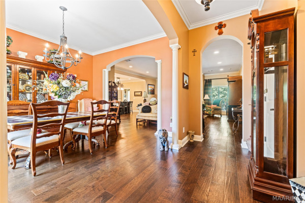 190 Forest Cove
