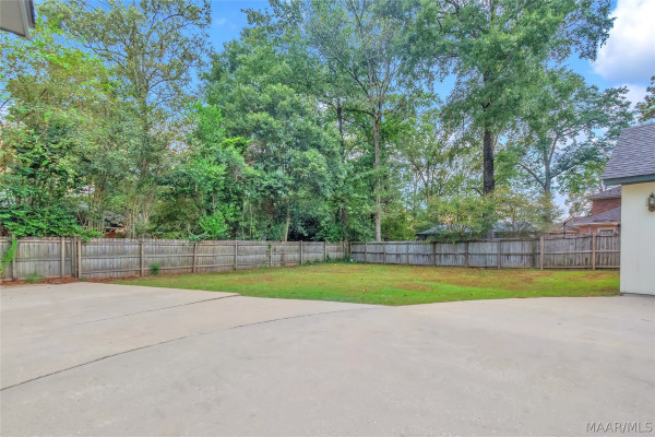 405 Apache Court