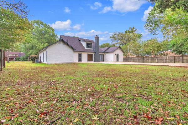 405 Apache Court