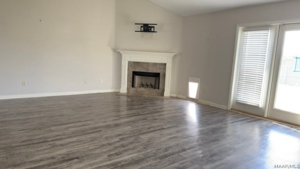 1138 Honeysuckle Drive