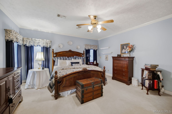 60 Cagle Bluff Court