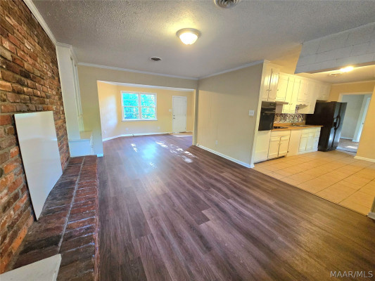 1827 Pinecrest Drive