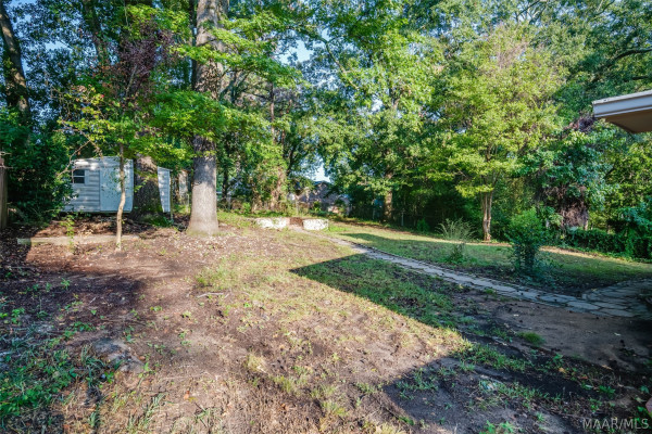 800 Karen Road