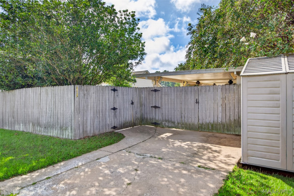 3825 Cedar Avenue
