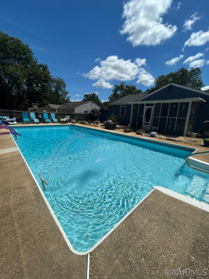 1017 Gipson Street
