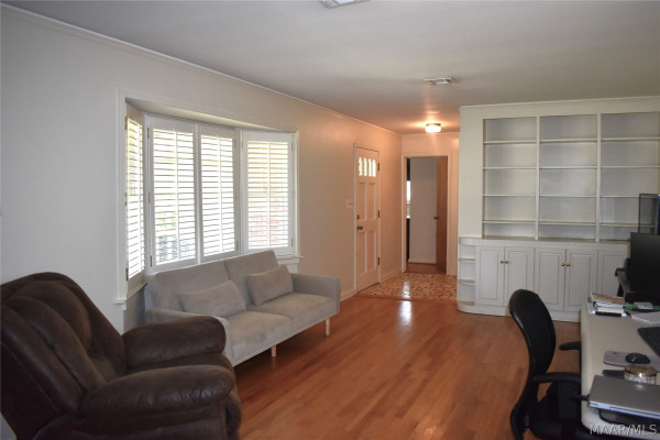 304 Sterling Drive