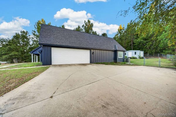 101 HILL RIDGE Drive