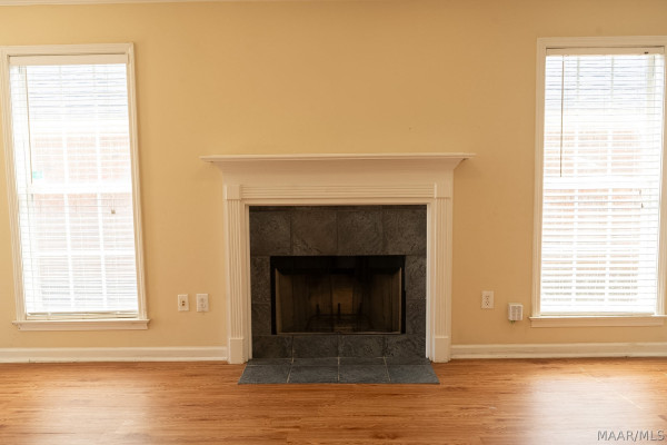 1328 CENTERFIELD Court